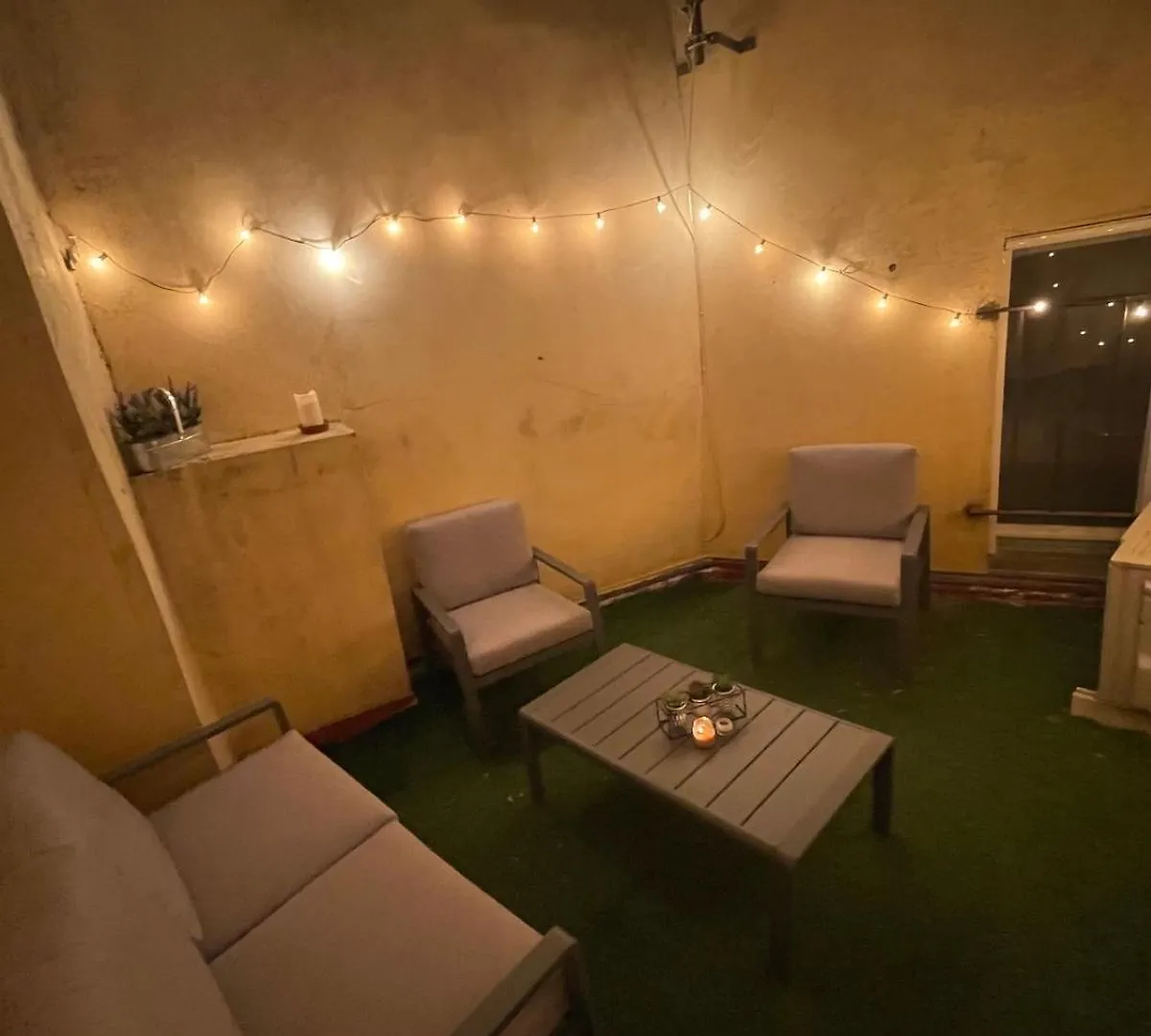 Centre-Ville Avignon - Duplex - Terrasse Privee Apartment